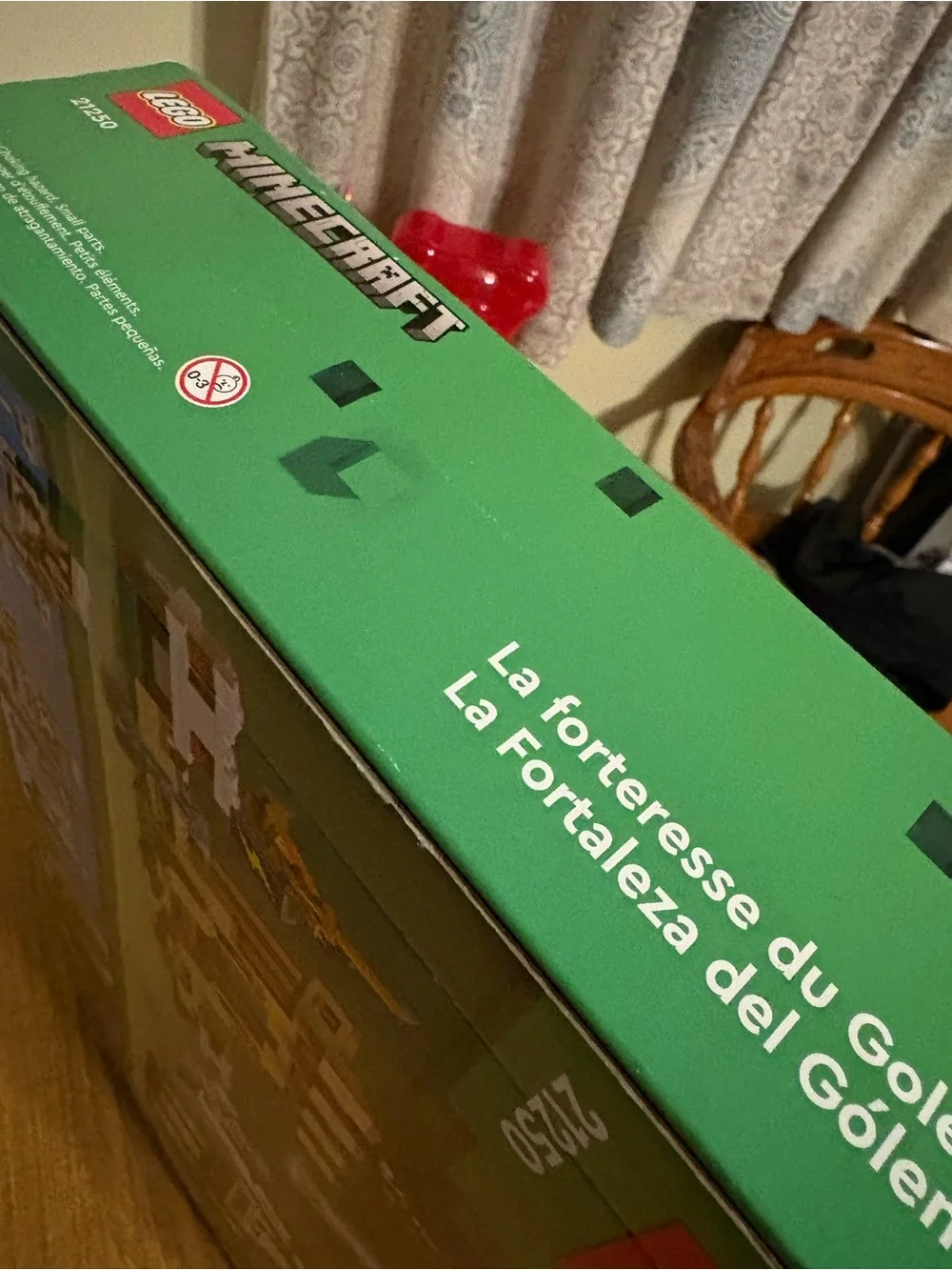 Lego Minecraft 21250 Retired Iron Golem Fortress